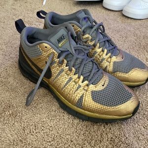 Nike Flywire Trainers size 10
